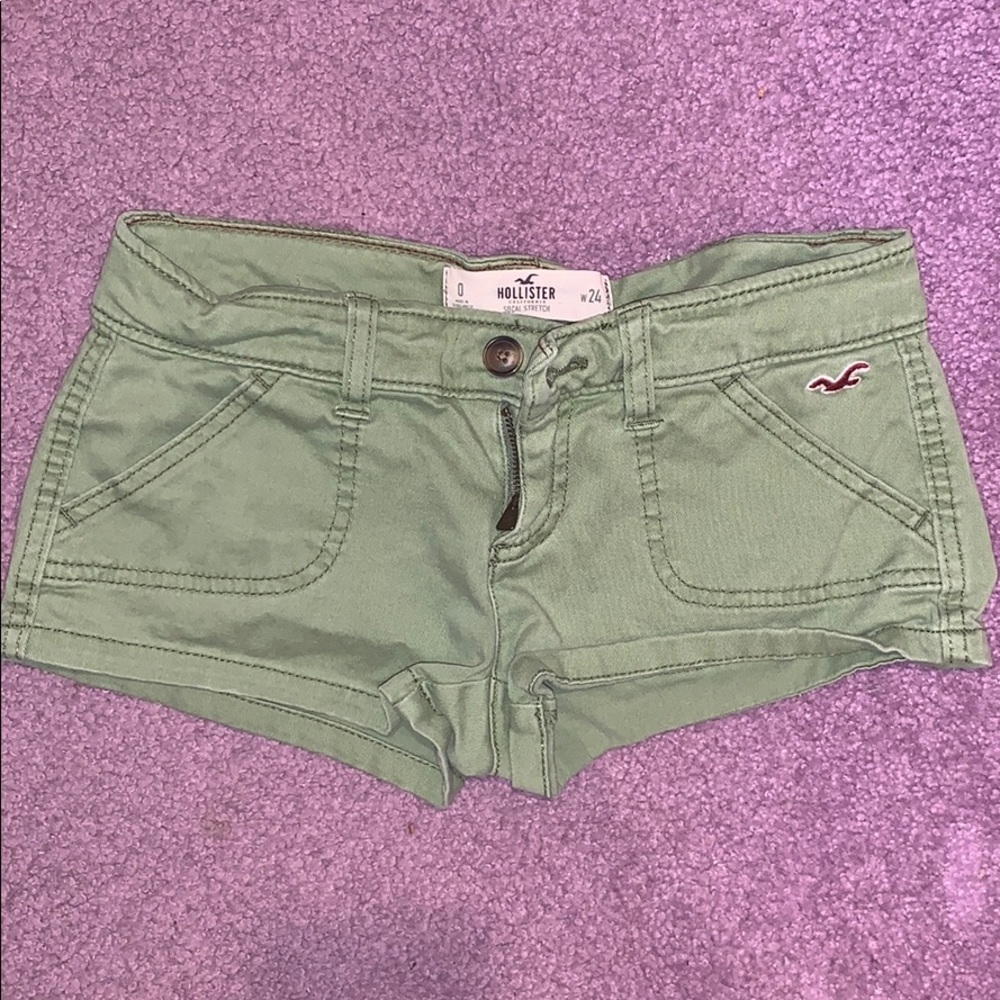 Hollister shorts size 0